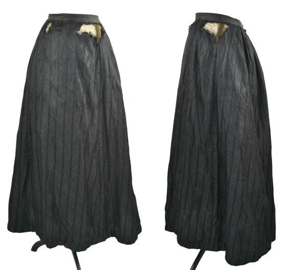 Victorian Black Walking Skirt, Estate Fresh, Need… - image 1