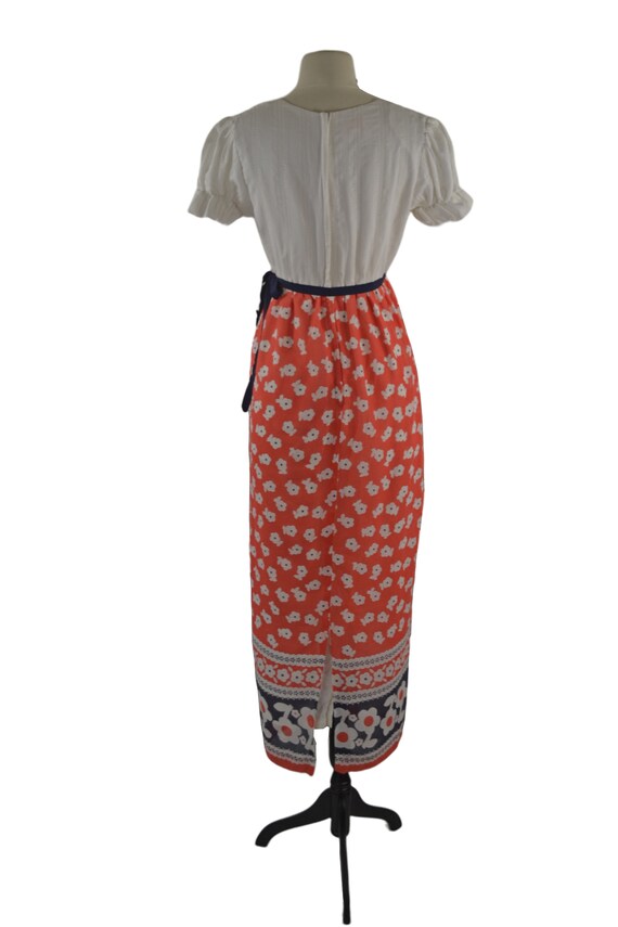 1970s Boho/Peasant Coral and White Flower Dress b… - image 5