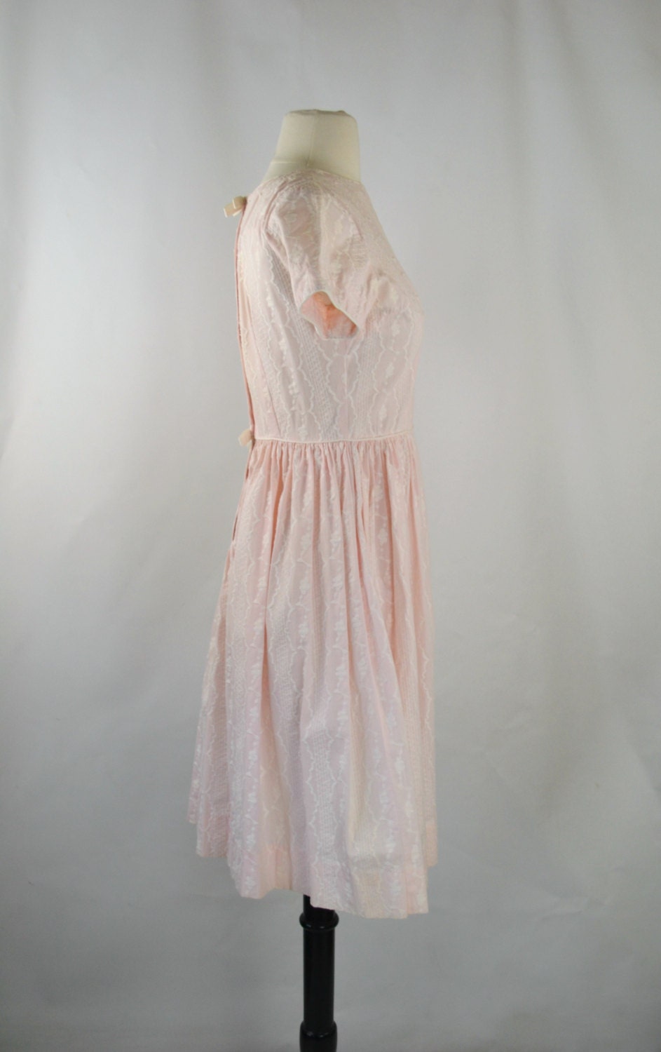 Vintage Style 50s White and Pink Tea Length Homecoming Dress main image 0