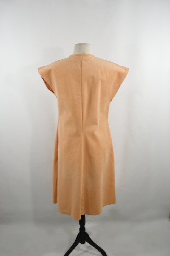 1970s Peach Suede Short Sleeve Shift Dress - image 5