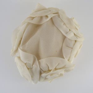 1960s Ivory Flower Pillbox/Bubble Hat, Needs TLC, Dress Up Box, Imagination Play image 5