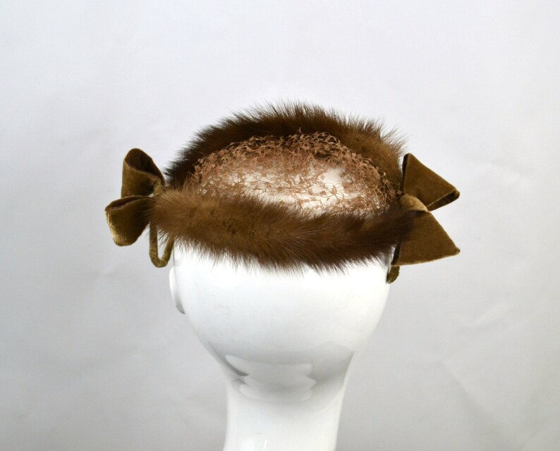1950s Real Mink Fur and Bow Fascinator Hat, Cocktail Hat, Millinery, Needs TLC image 3