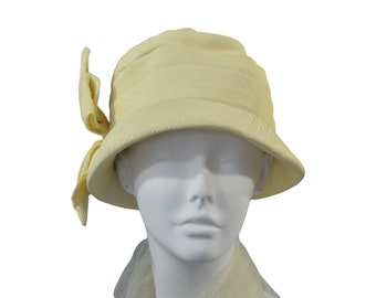 1960s/1970s Pale Yellow Summer Cloche Hat, Size 7 1/8