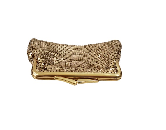 1950s Whiting and Davis Gold Mesh Coin Purse - image 4