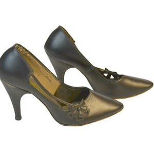 1950s/1960s Black Pumps, Heels, Kitten Heels by Aldens Size 6, 36-37