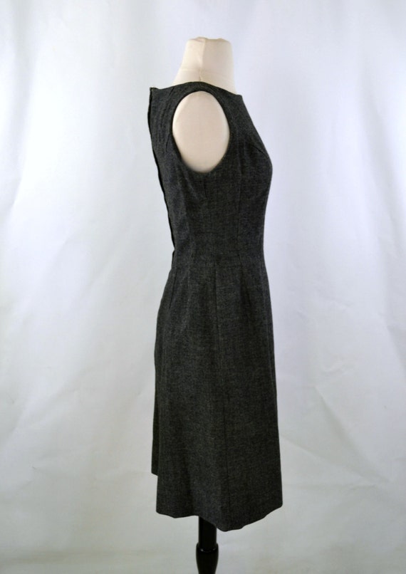 1960s Sleeveless Gray Wool Tea Length Dress by Jo… - image 4