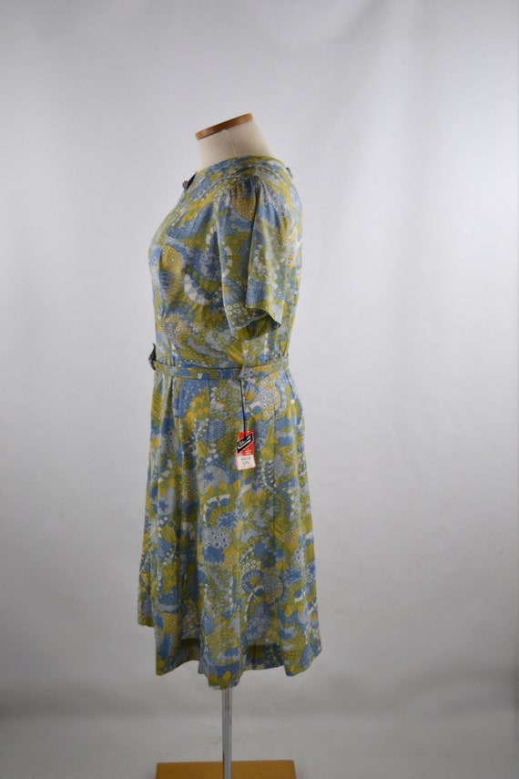 1950s NOS Blue, Green, Yellow and White Floral Pr… - image 4