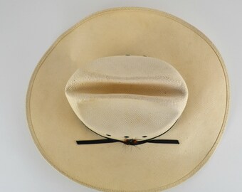 Véritable Chapeau Western - Cuir Sable et Revolvers Légendaires - The