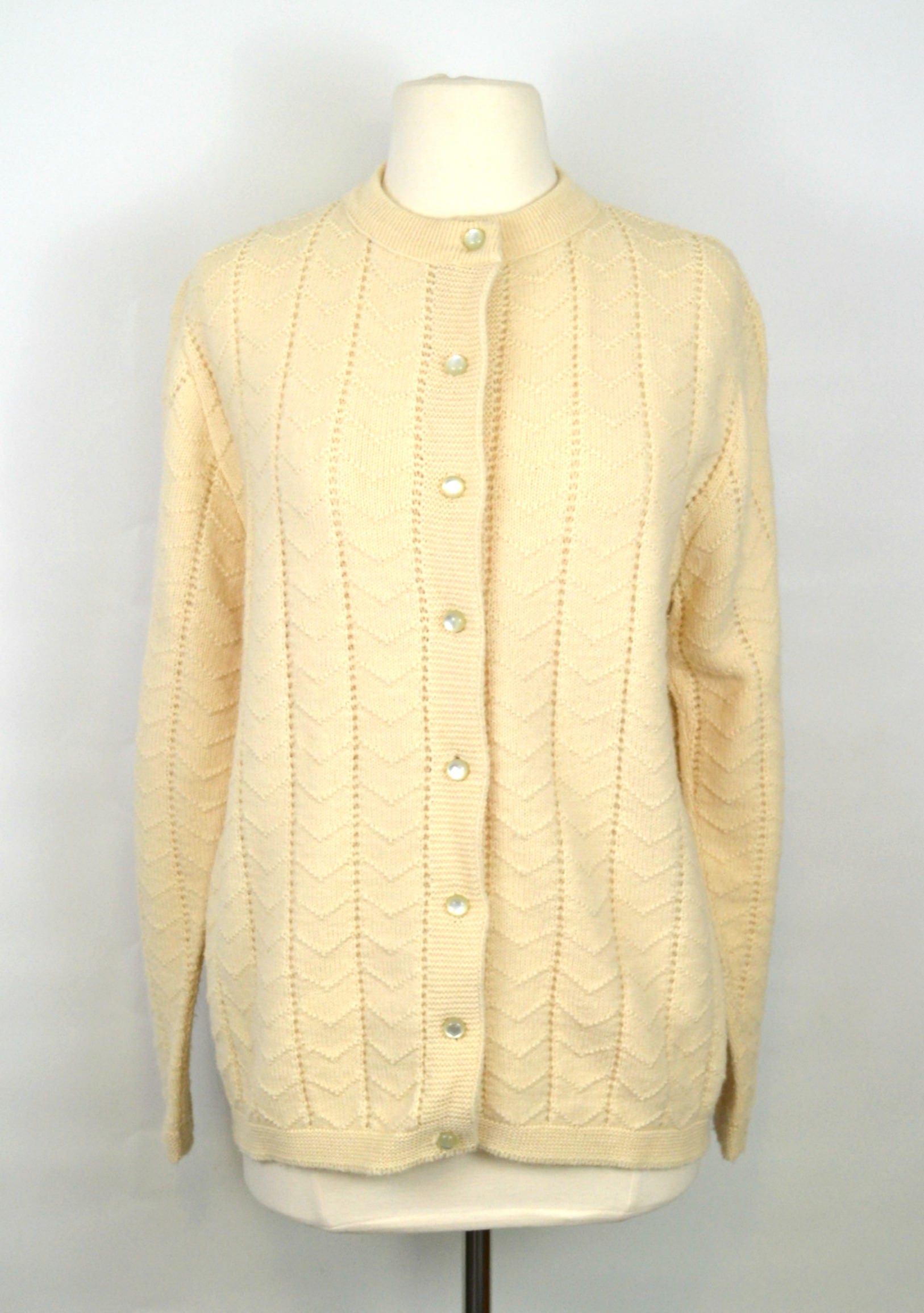 1970s Creamy Ivory Chevron Pattern Cardigan Sweater by - Etsy