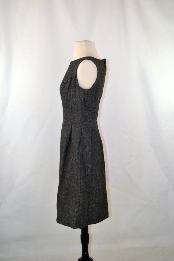 1960s Sleeveless Gray Wool Tea Length Dress by Jo… - image 6