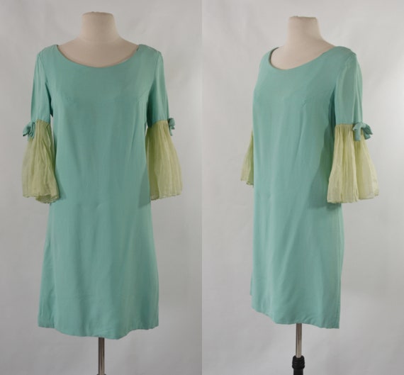 1960s Sea Foam Green Shift Dress with Flared Angel