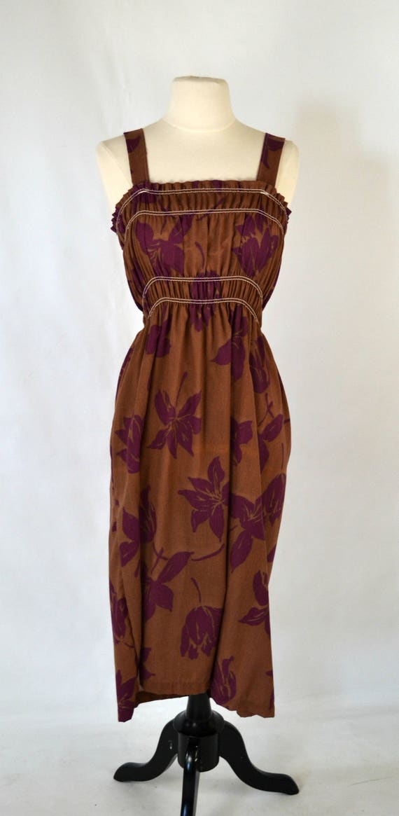 1970s Brown and Large Purple Hibiscus Print Sundr… - image 2