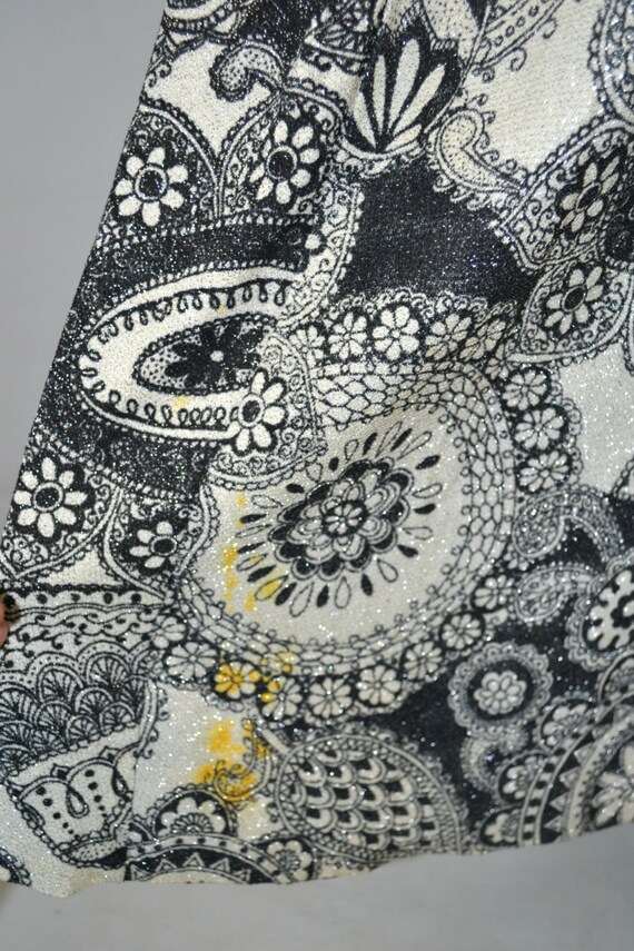 1970s Black and White Paisley Sleeveless Maxi Dre… - image 7