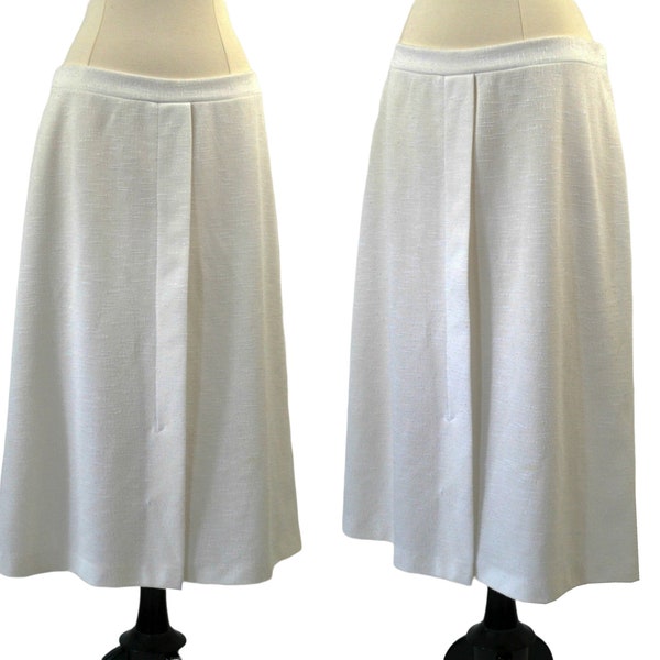 1970s White A-Line Skirt by Cape Cod Match Mates, 32 Inch Waist