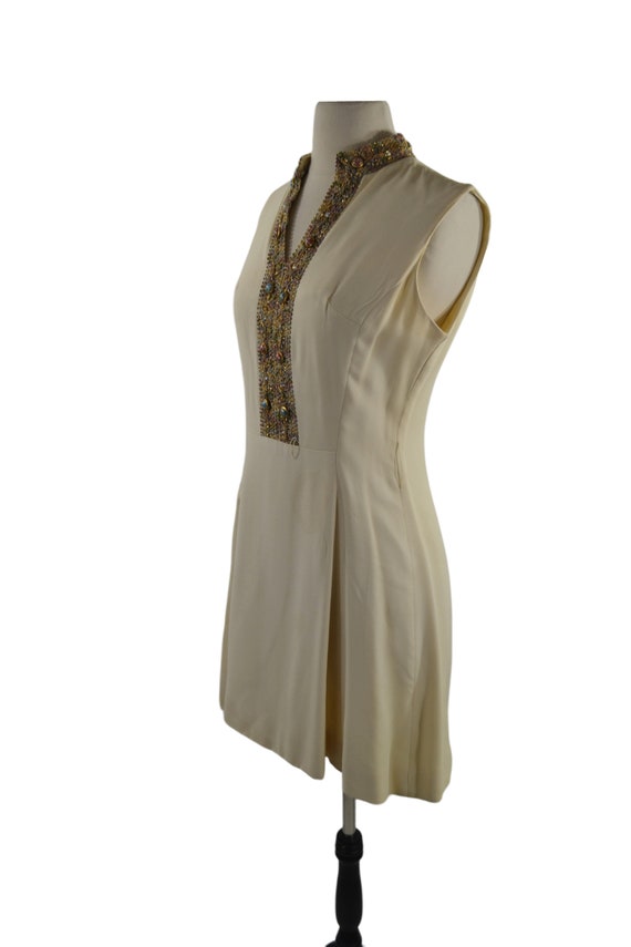 1960s/1970s Ivory Sleeveless MOD Mini Dress, Gimp… - image 3