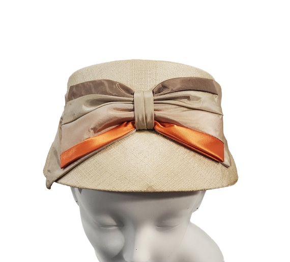 1960s Light Beige Raffia Straw Riding Hat, Size 6 7/8 Gem