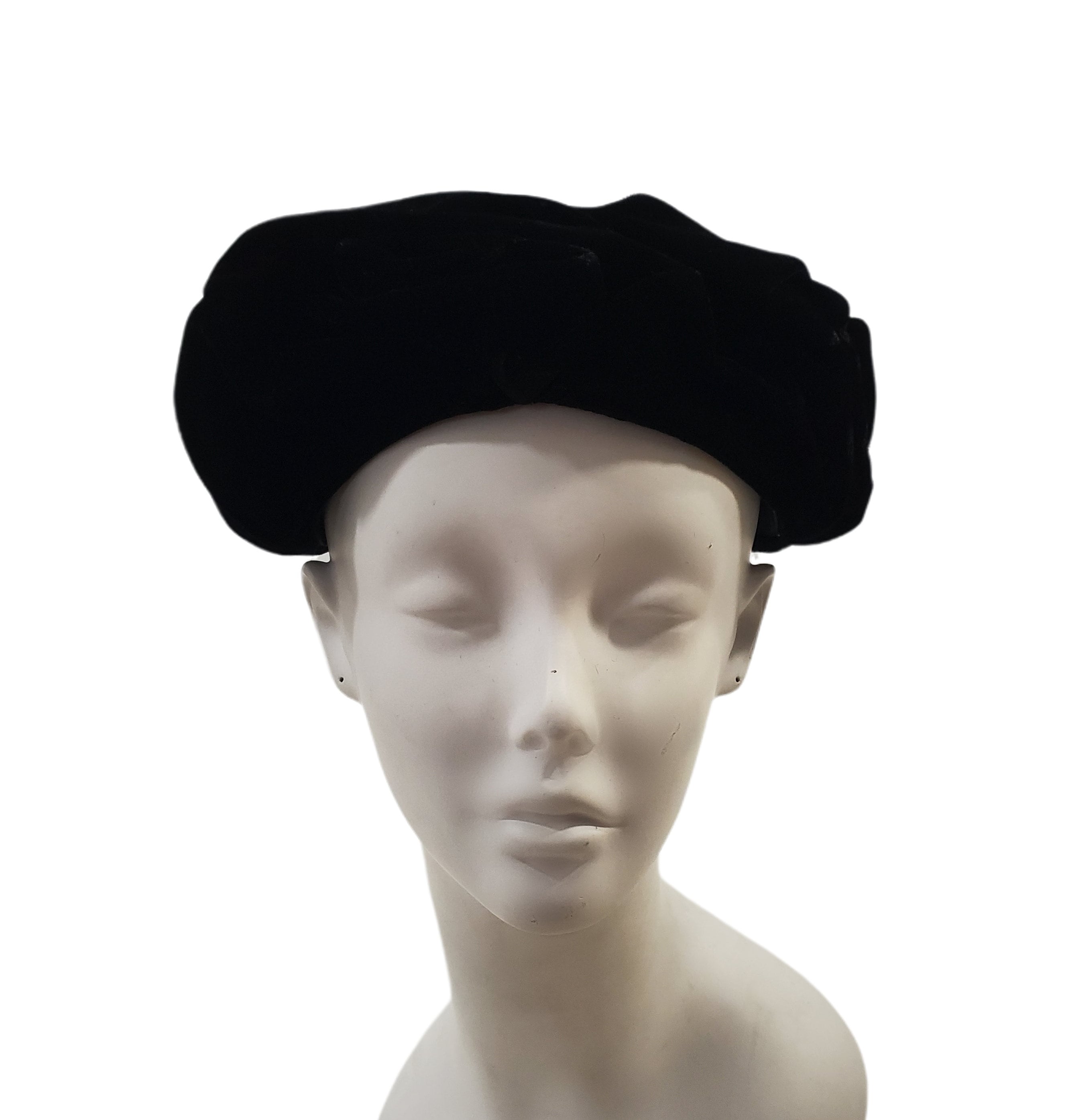 1950s Black Velvet With Stylized Flowers Calot/fascinator  display picture 1