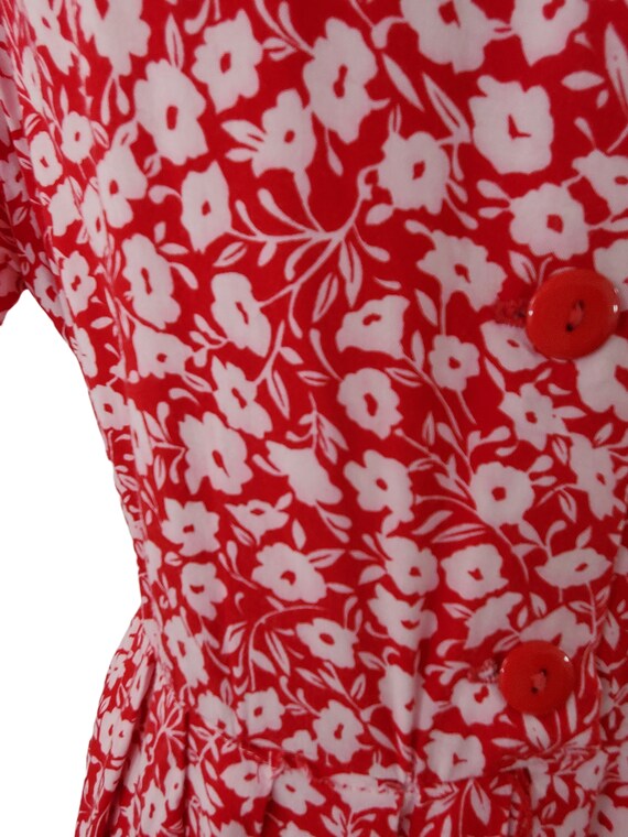 1980s Red with White Floral Print Dress by Cinnam… - image 8