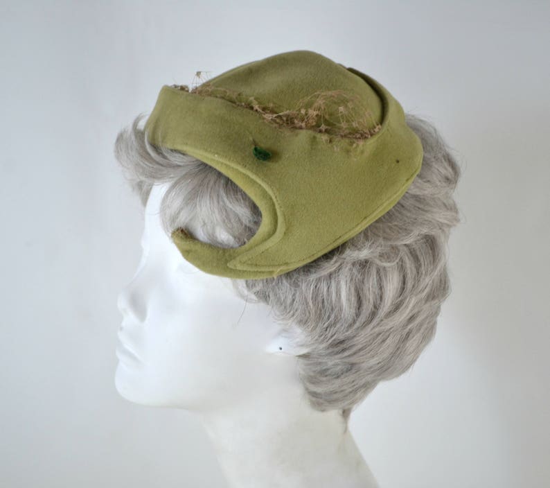 1950s Sage Green Imported Velour Fascinator/Cocktail Hat by Lisette Hochschild Kohn and Co image 2