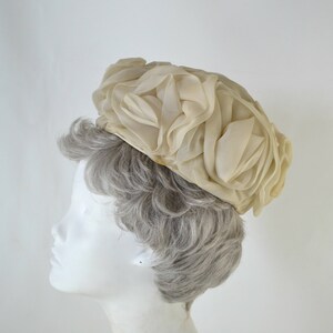 1960s Ivory Flower Pillbox/Bubble Hat, Needs TLC, Dress Up Box, Imagination Play image 2