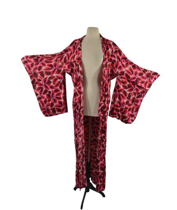 1960s Red and Pink Leaf Kimono Style Robe by The … - image 8