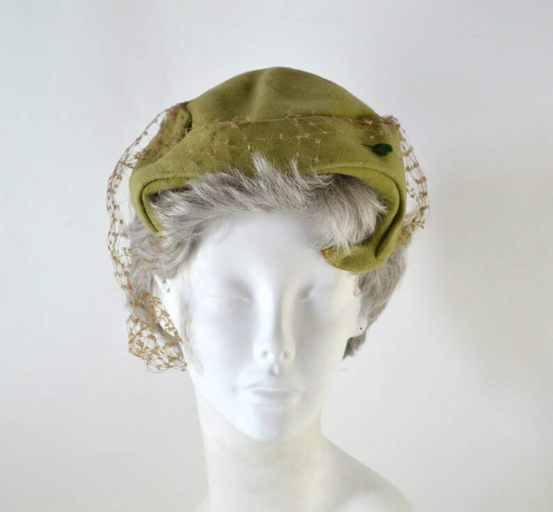1950s Sage Green Imported Velour Fascinator/Cocktail Hat by Lisette Hochschild Kohn and Co image 5