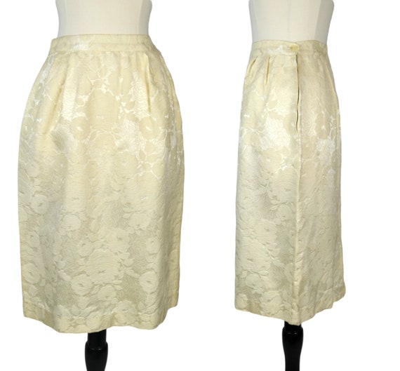 1960s Soft Buttery Yellow Brocade Rose Pattern Kn… - image 1