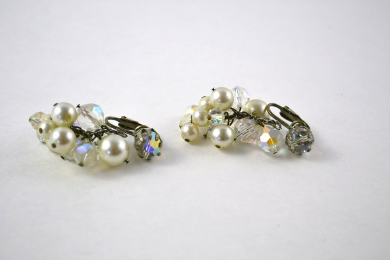 Vintage Faux Pearl and Clear Faceted Bead Grape Cluster Dangle Earrings image 2