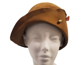 1920s Camel Tan Felted Wool Cloche Hat