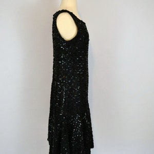 1960s Black Sleeveless Sequin Flapper Drop Waist Cocktail Dress, 1920s Inspired Dress image 4