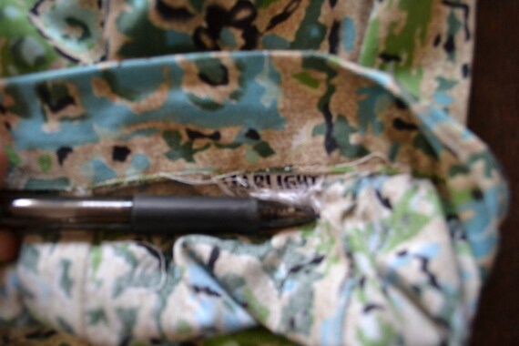 1960s Floral Tile Print Capri Pants, High Waisted… - image 7