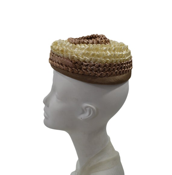 1950s/1960s Beige and Cream Raffia Pillbox Hat, S… - image 2