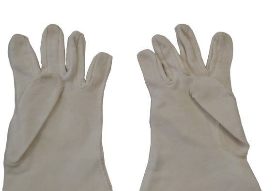 1950s White Girls Wrist Length Gloves by Nolan, C… - image 5