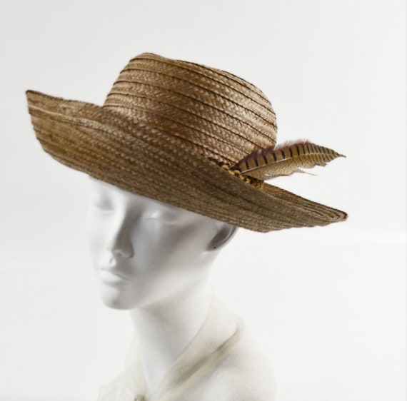 1970s Natural Straw Brimmed Sunhat with Feather, S