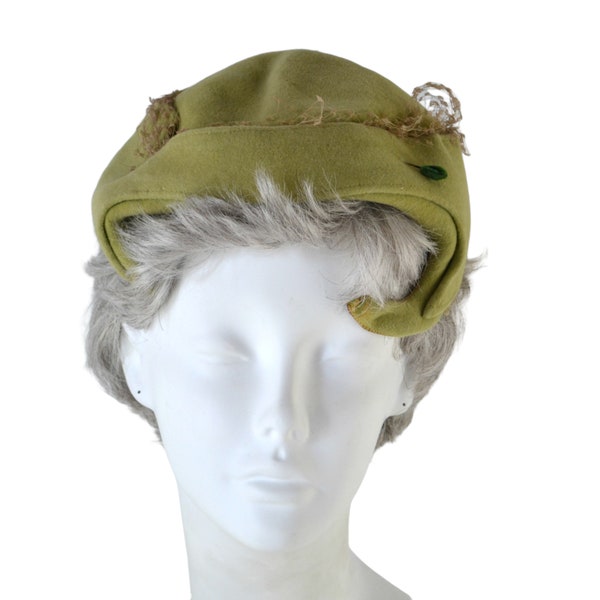 1950s Sage Green Imported Velour Fascinator/Cocktail Hat by Lisette Hochschild Kohn and Co