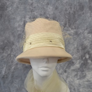 1960s Ivory Cream Wool Fedora Cloche Hat by Ritz, Henry Pollock