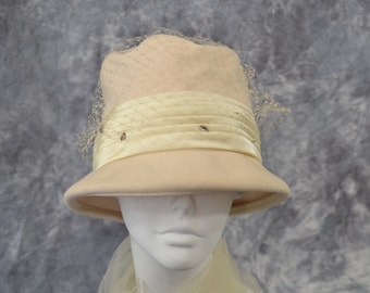 1960s Ivory Cream Wool Fedora Cloche Hat by Ritz, Henry Pollock