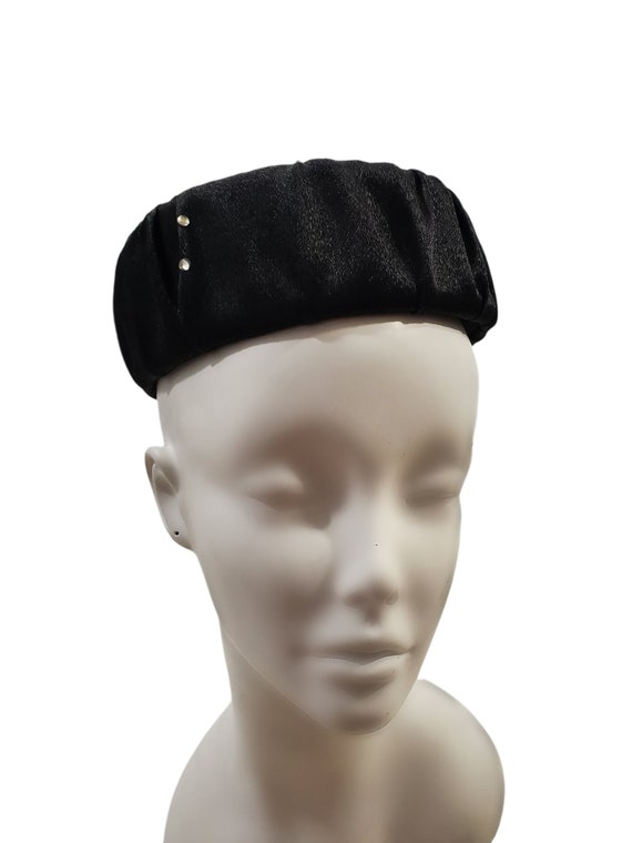 1960s Black Barkcloth Pleated Brim Pillbox Hat