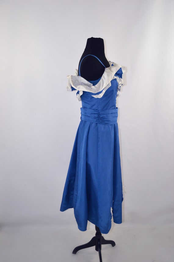 1970s Blue and White Off The Shoulder Ruffled For… - image 6