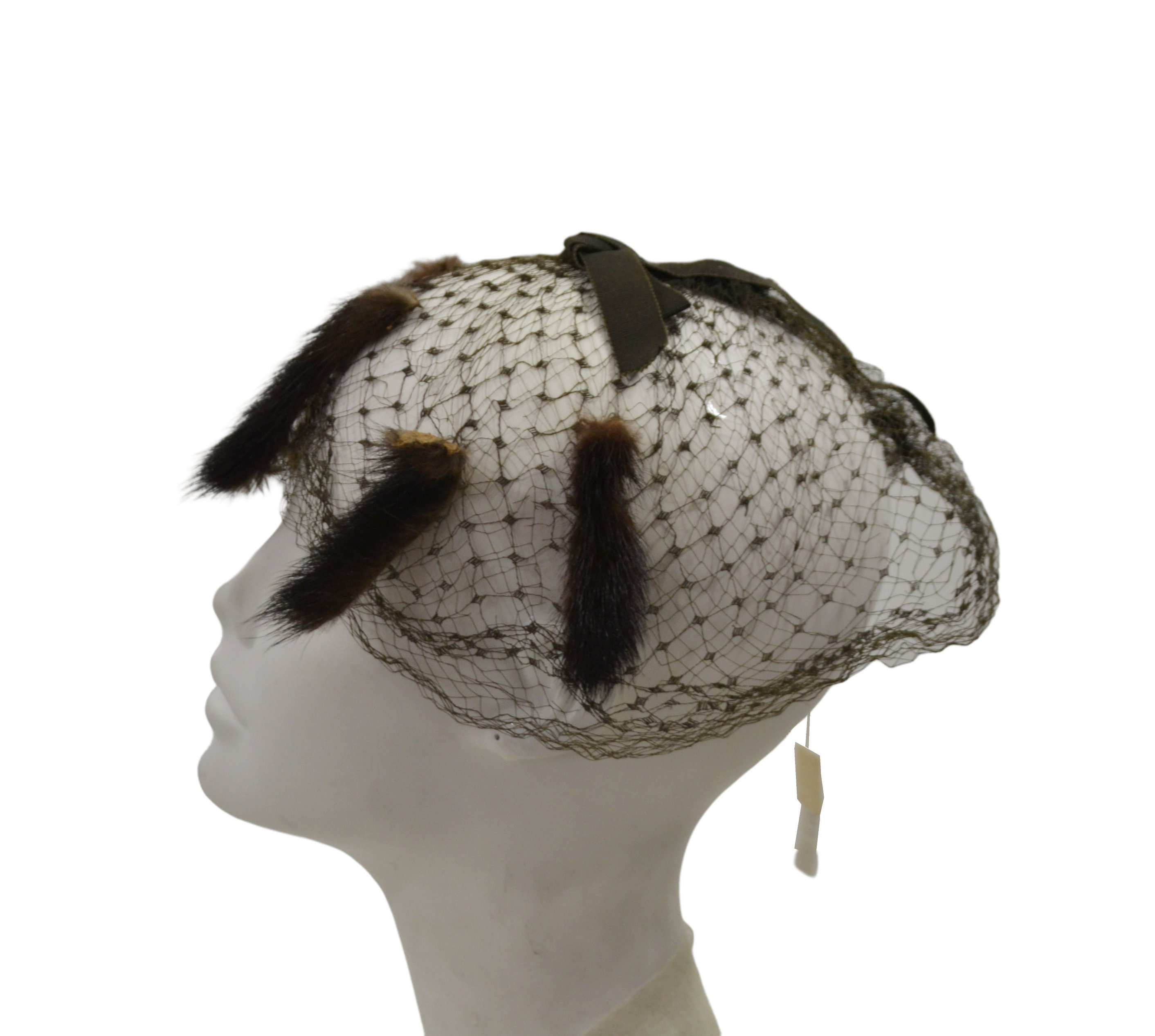 Vintage 1950s Brown Mink Fur Halo Hat Birdcage Veil Velvet Bow Fascinator Vintage 1950s Mink Fascinator: Veiled Halo With Satin Bow - Etsy main image 3