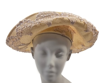 1980s Cream Straw Raffia Sun Hat with Lace Fan Appliques On Brim by Jack Mconnell Boutique, Size 7