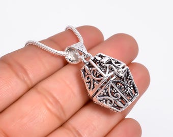 Colgante de caja de oración de plata de ley 925 con filigrana ornamentada, collar con medallón secreto, joyería artesanal, regalo