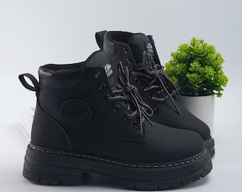 Handmade Black Leather Boots, Chunky Heel, Lace-up Ankle Boots, Waterproof, Comfortable Winter Footwear, Christmas and Birthday Gift