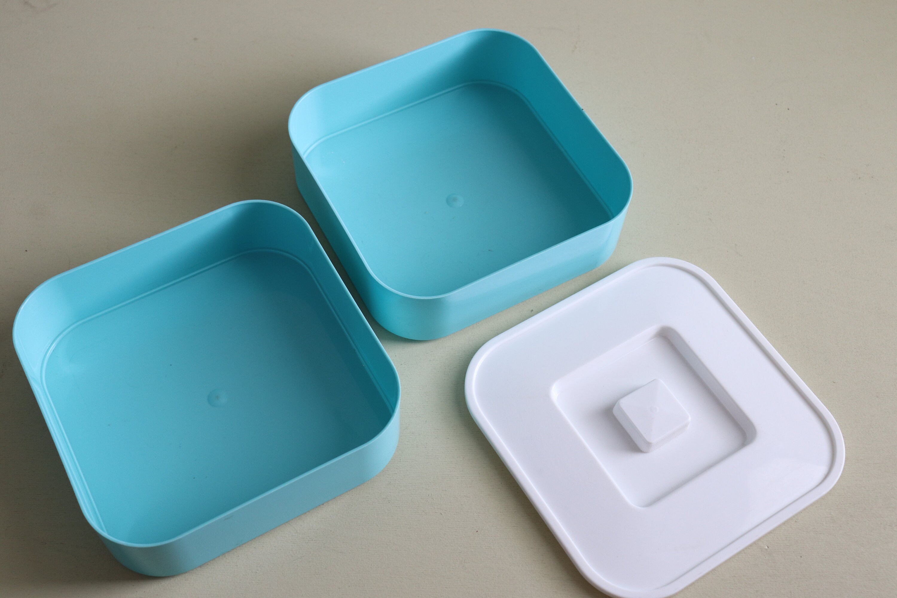 Vintage plástico de dos niveles turquesa contenedor de | Etsy
