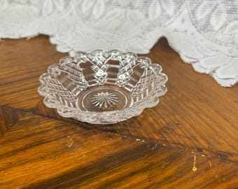 Vintage Scalloped Pressed Glass Dish – Mini Clear Glass Candy, Nut, or Trinket Bowl