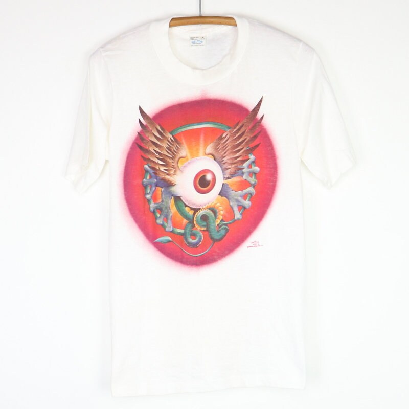 Flying eyeball t shirt Clearance