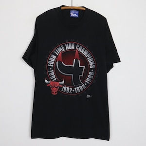 シカゴ・ブルズ Tシャツ 1996年製 L 1996年シカゴ・ブルズ 4回NBAチャンピオン ヴィンテージTシャツ