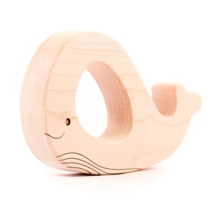 organic whale wood TEETHER an all natural, heirloom wooden toy for safe teething and grasping Bild 3