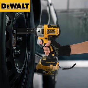 DEWALT 20V Impact Wrench