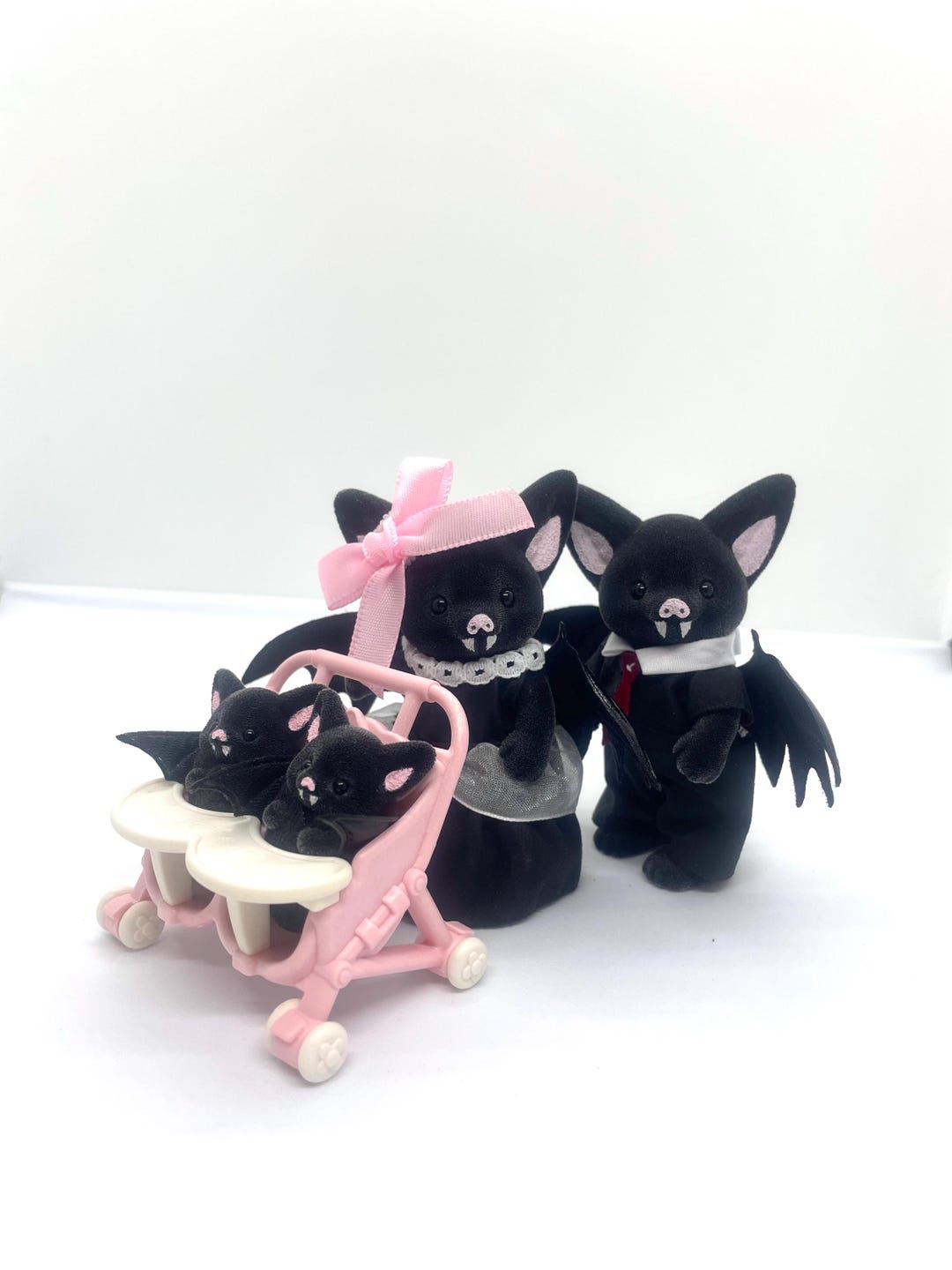 カスタムブライス 海外作家様 悪戯っ子 ベロ出し コウモリちゃん フルセット 黒のコウモリ一家 - カスタム ユニークで魅力的なコウモリ一家